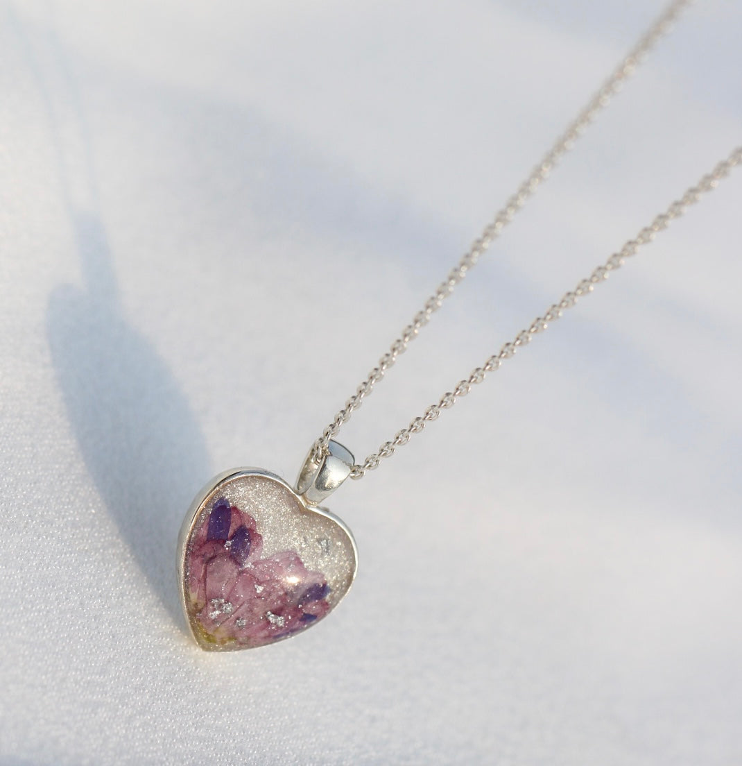 Silver Keepsake necklace