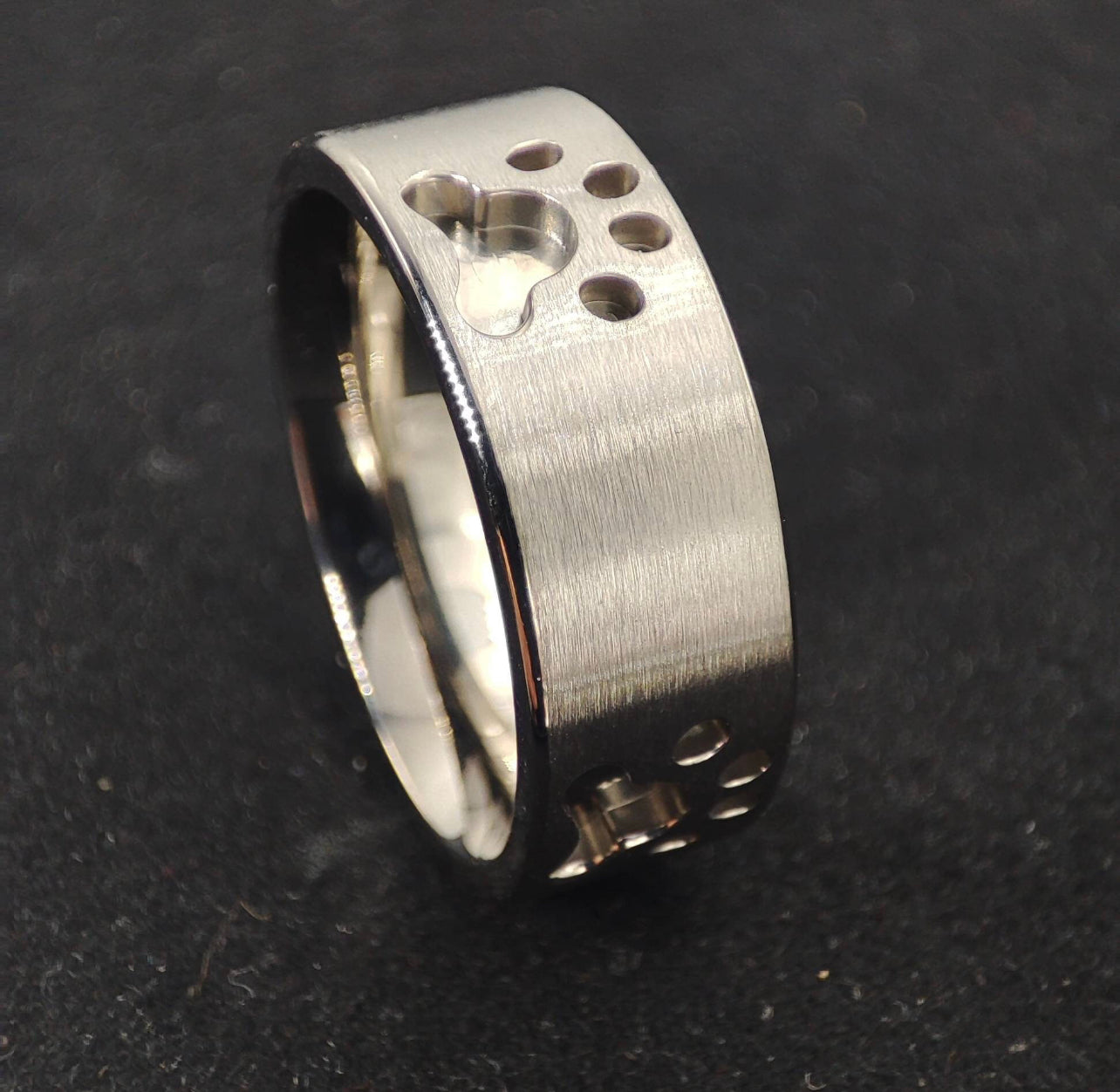 Paw Print Band