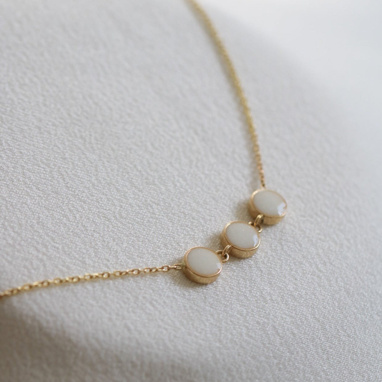 10k Four Dot Necklace