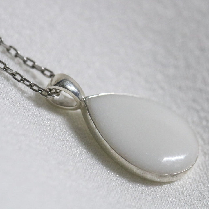 10k drop pendant