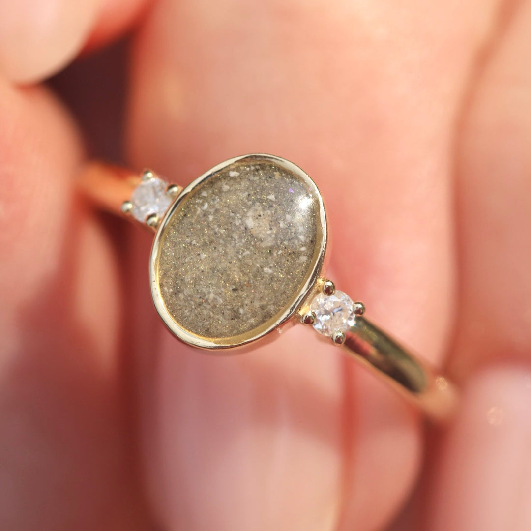 10k Simplicity Glimmer Ring