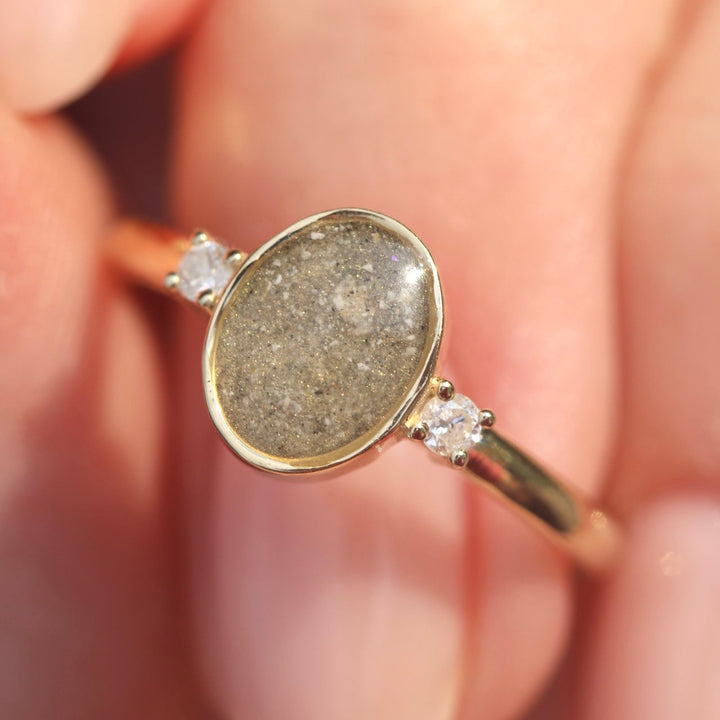 10k Simplicity Glimmer Ring