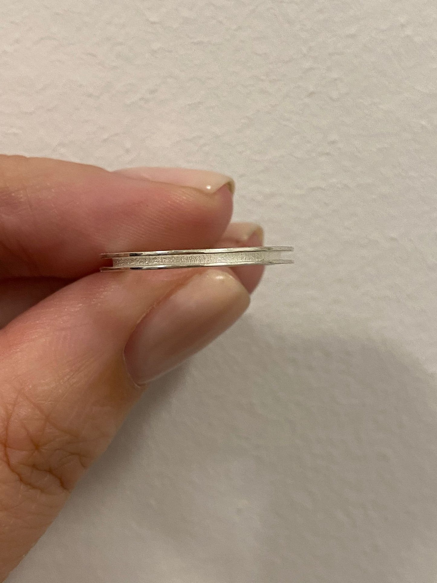 Silver lila keepsake band size 6.5